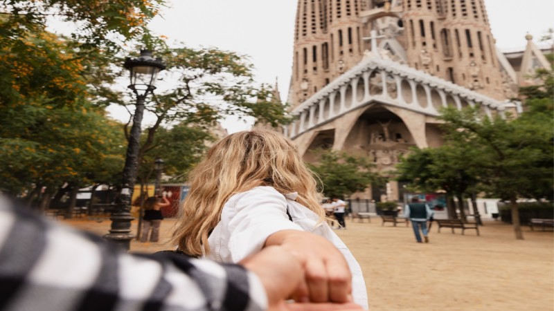 Enjoy the spring in Barcelona now!
