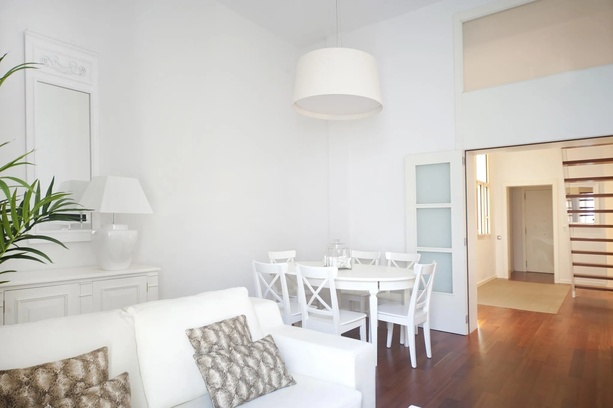 gallery img