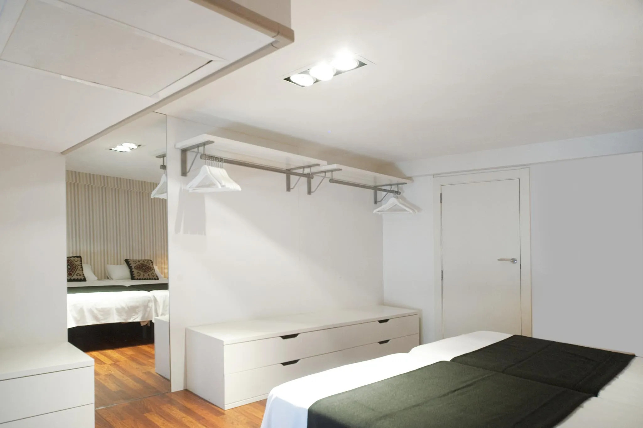 gallery img