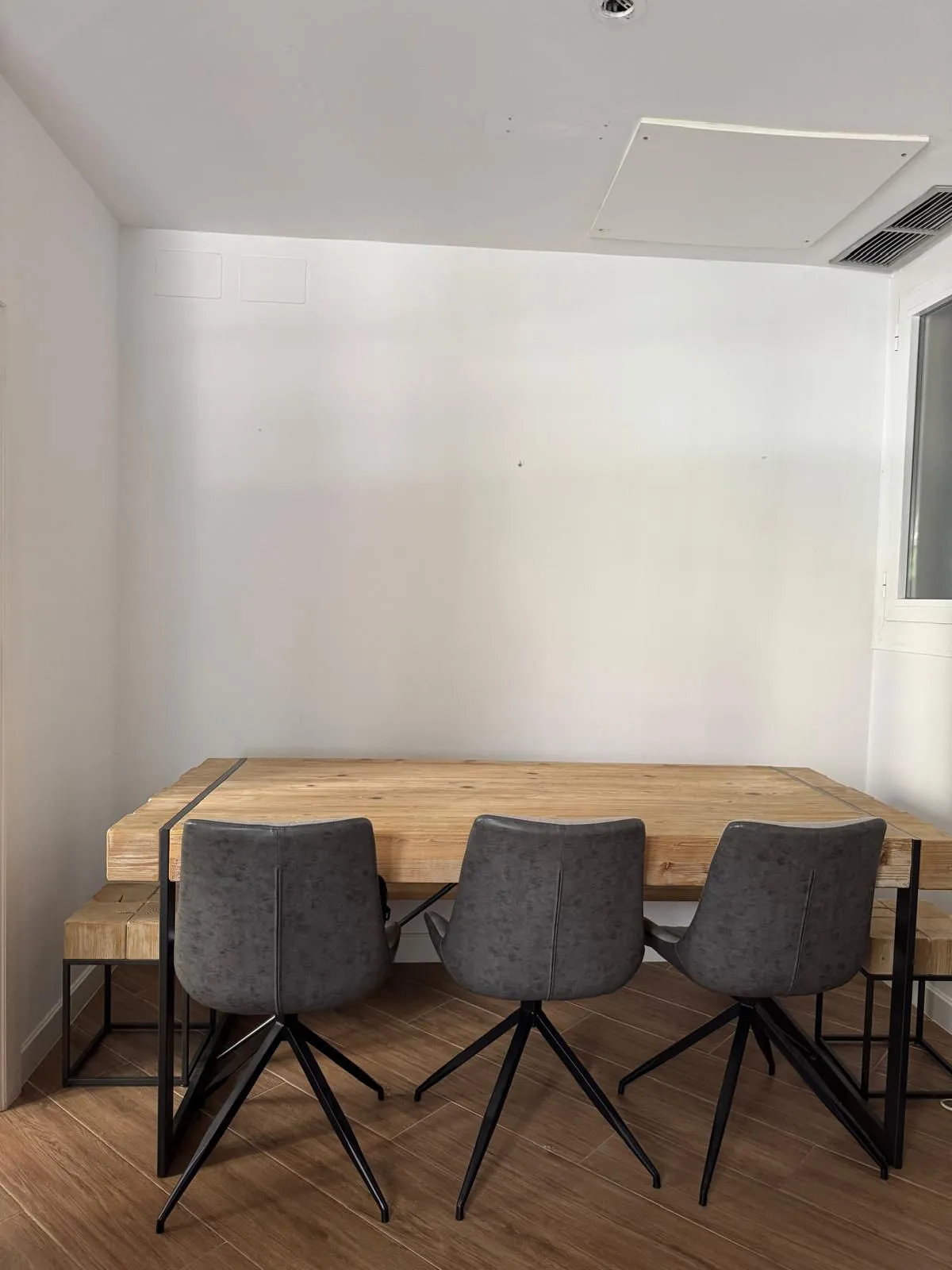 gallery img